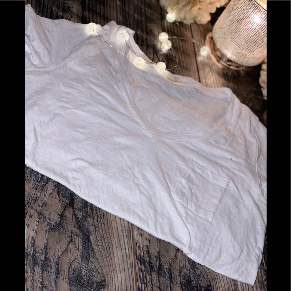 Short sleeve t-shirt with pocket